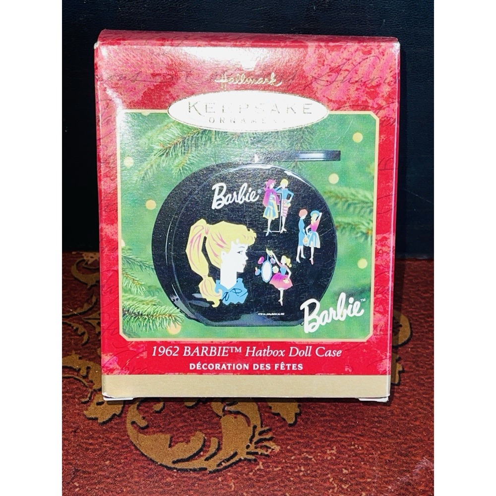 Vintage 2000 Hallmark 1962 BARBIE Hatbox Doll Case Keepsake Ornament NEW IN BOX